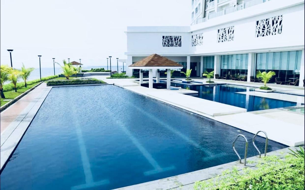 Grand Condo-Hotel With Breathtaking Seaside Views In Lapu-Lapu, Cebu Extérieur photo